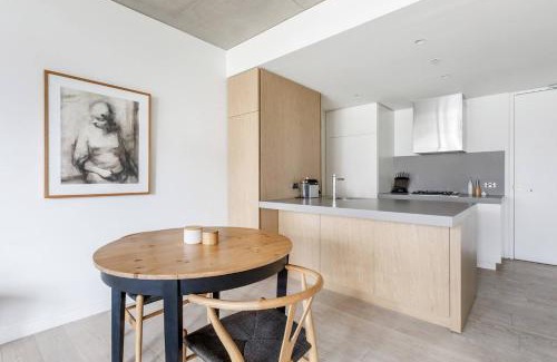 North Melbourne Apartment | Northside Grove - A Leafy City Fringe Escape