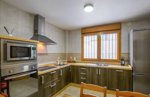 Cordoba House | Not far from the city of Cordoba awaits you this beautiful vacation home with swimming pool.