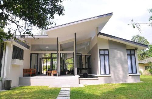 Hulu Langat Villa | Nouri Villa