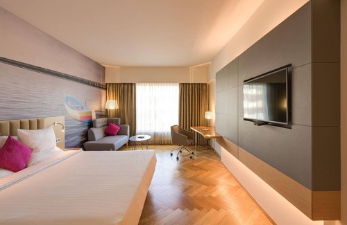 Vijayawada Hotel | Novotel Vijayawada Varun Hotel