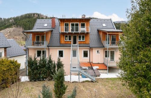 Moederbrugg Apartment | NRV Top 567 XL