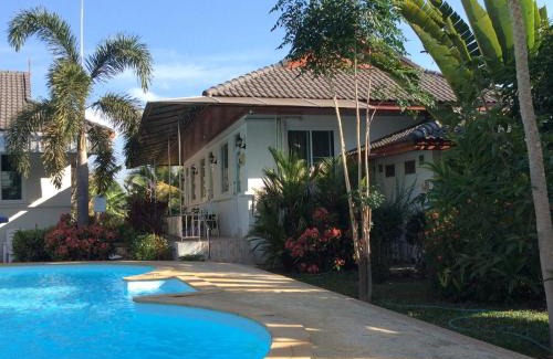Si Bun Rueang Bed & Breakfast | Nuch's Apple Guest House