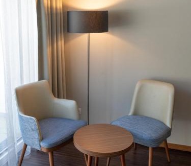 Senftenberg Bed & Breakfast | Nuhr Medical - Hotel & Restaurant - Ab 3 Nächtigungen von 04 Dezember 2025 bis 08 Dezember 2025 kostenlose 20 Minuten Massage-Halbpension inkludiert Minus 20 Prozent auf Kosmetikbehandlungen