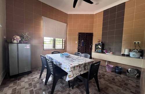 Kampung Gong Limau Villa | Nurbayu Villa (3 and 4 bedroom Villa) Kemaman