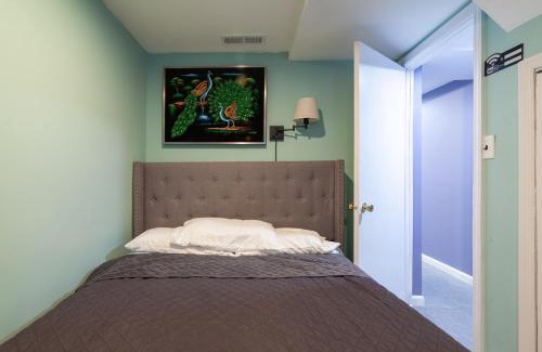 Montpelier Apartment | NYC Living Style in Laurel