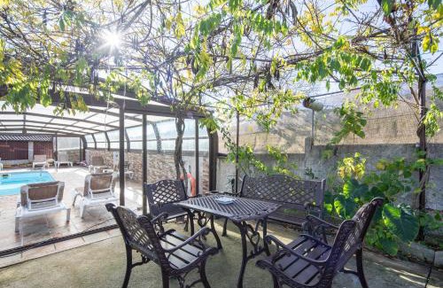 Boboras House | O forno do curro-Casiña Da Avelá