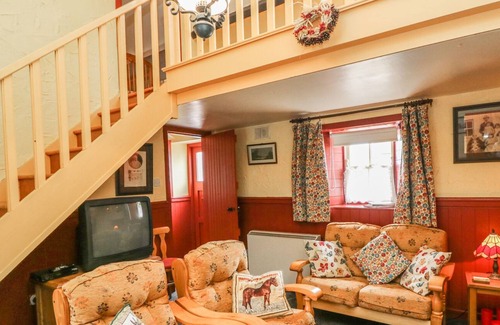 Tipperary Cottage | O'NEILL'S, pet friendly, with open fire in Dundrum, County Tipperary