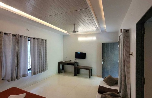 Devrukh Hotel | O'Nest Luxury Home Stay