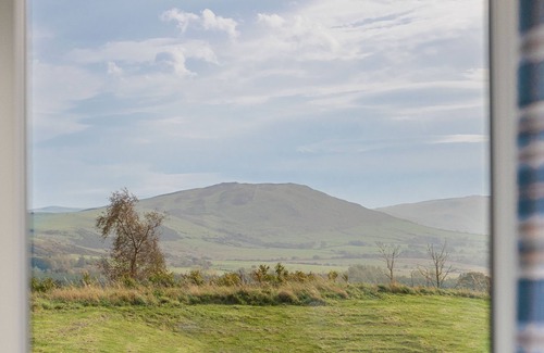 Wigton Cottage | OAK TREE LODGE - timber holiday lodge that sleeps 4 guests in 2 bedrooms