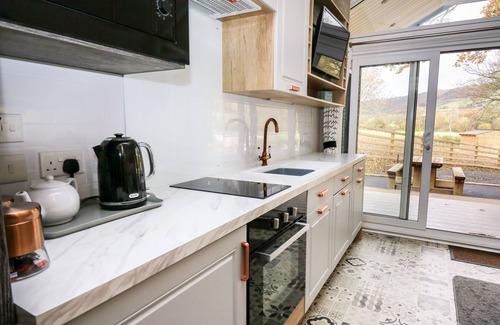 Crossgates Cottage | Oak Tree View