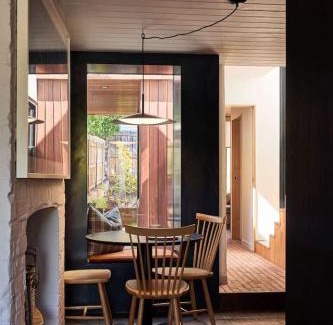 Launceston CBD House | Oakden-The Workers Cottage-Architectural city stay