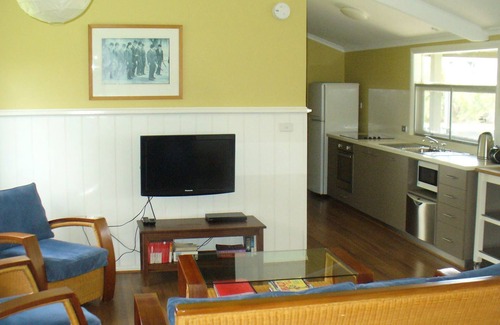 Corruna Cottage | Oakleigh Farm Cottages are set on a 63 acre farm, with ocean Views