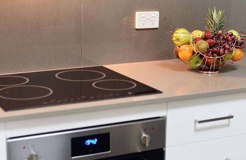 Moranbah Apartment | Oaks Moranbah Suites