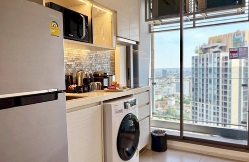 Nonthaburi Hotel | Oakwood Suites Tiwanon Bangkok