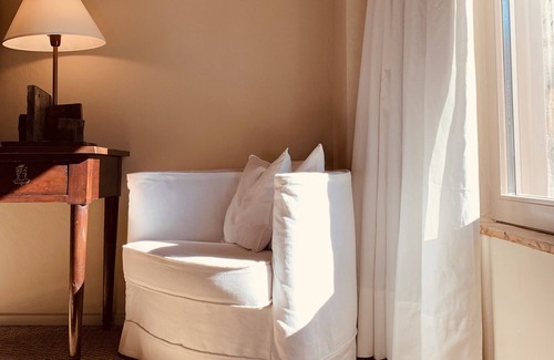 Garai Hotel | OAR Cottage