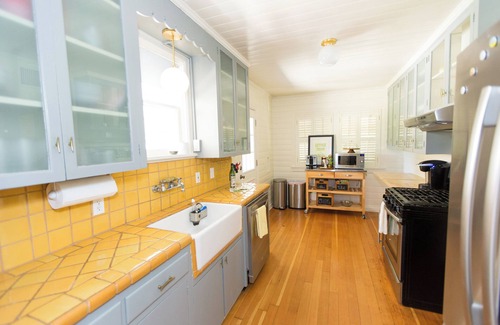 Los Olivos House | Oasis in Downtown Phx - Large Backyard + Casita + Walkable Downtown