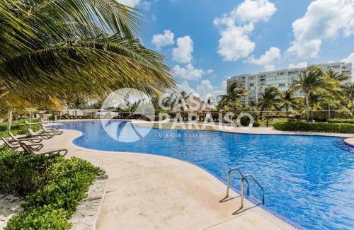 Puerto Juarez Apartment | OASlS Beachfront 2 BDR with pool by Casa Paraiso