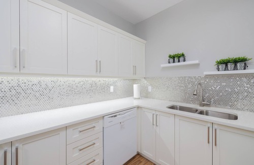 Regina Apartment | Obasa Suites At The Hamilton