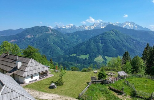 Eisenkappel-Vellach Ski Chalet | Obiralmhütte Meierhof