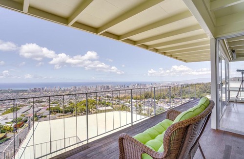 Diamond Head - Kapahulu - St. Louis House | Ocean and Skyline Views Honolulu Retreat
