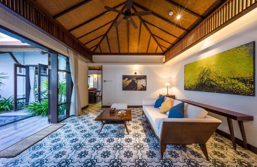 Cam Lam Resort | Ocean Front Pool Villa