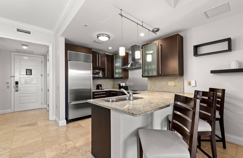 Key West Condo | Ocean Front Presidential Suite | Beachside Resort