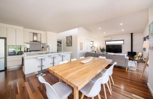 Ocean Grove House | Ocean Grove Sunsets on Driftwood