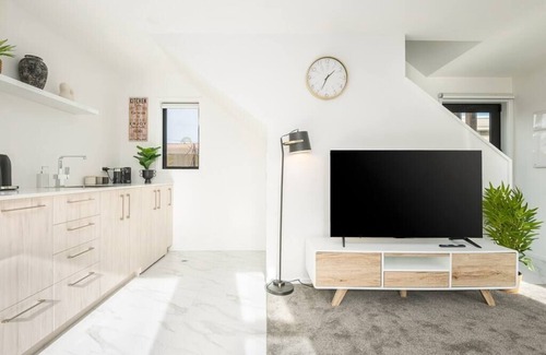 New Brighton House | Ocean Is Just Around The Corner