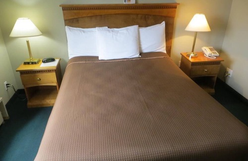 Port Alberni Hotel | Ocean Marina Hotel