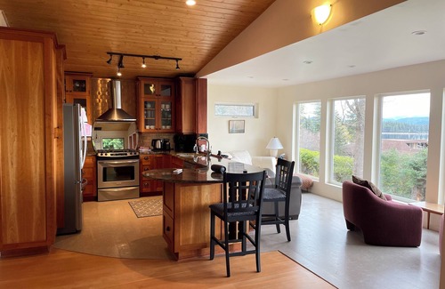 Heriot Bay House | Ocean, mountain and harbour views. Family friendly house.