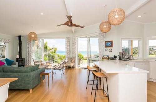 Langs Beach House | Ocean Oasis - Langs Beach Holiday Home