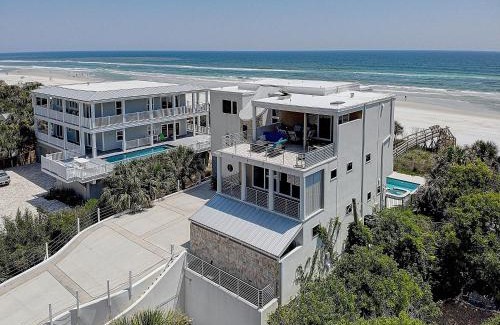 Crescent Beach House | Ocean Paradise