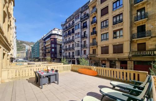 Gros Apartment | Ocean Terraza Iberorent Apartments