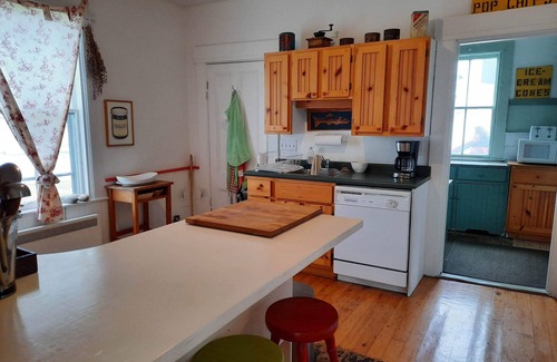 Margaretsville House | Ocean View Captain's House - Fundy Shore Nova Scotia