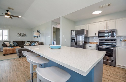 Terramar Beach House | Ocean View Retreat! Pets, Fenced, Community Pool