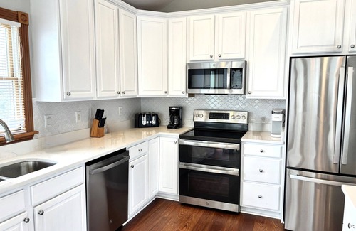 Nags Head House | 🌊Ocean views, |🔥Heated Pool | Hot Tub |🎬Theater and game room | Large groups