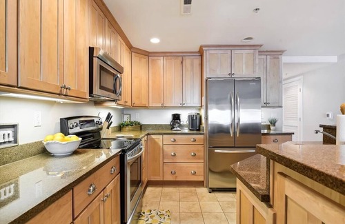 Sussex County Condo | Oceanfront Condo w/Pool & Fireplace