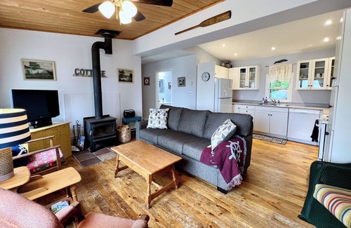 St. Andrews Cottage | Oceanfront cottage with views of the Passamaquoddy Bay