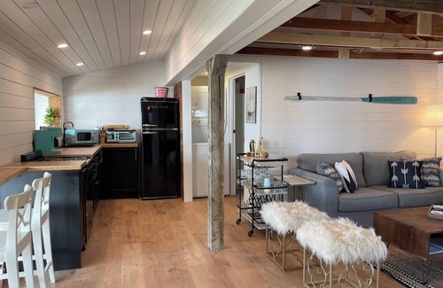 Tatamagouche Cottage | Oceanfront Cozy 2 bed Cottage in Brule Shore, pet friendly, firepit,