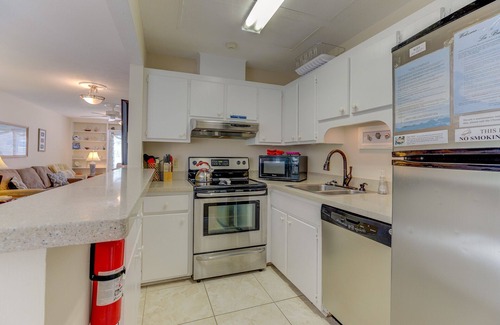 Myrtle Beach House | Oceanfront duplex with pool spa putting green walkway to beach