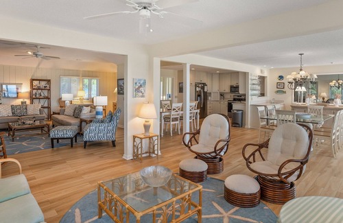 Saint Helena Island House | Oceanfront, elevator, 5 bedrooms, 4 KING beds, Hot Tub, spacious, super clean