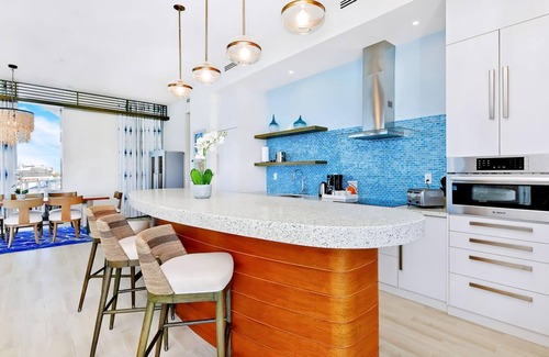 Nassau House | Oceanfront Four Bedroom Residence
