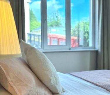 Cobh Apartment | Oceanfront Gem Overlooking Cobh