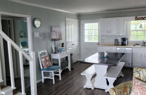 Emerald Isle House | OCEANFRONT HALF DUPLEX SLEEPS 9 w 4 BDRMS, 3 ARE OCEANVIEW! BEST PART OF E ISLE
