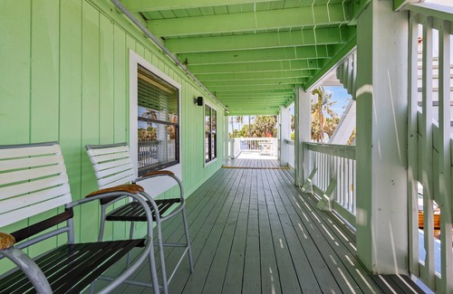 Fort Pierce Apartment | Oceanfront Inn Room #8 - Partial Ocean View - King Bed