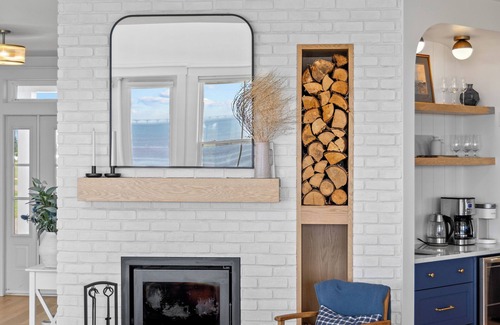 Charlotte's Shore House | Oceanfront Sunset Beach House