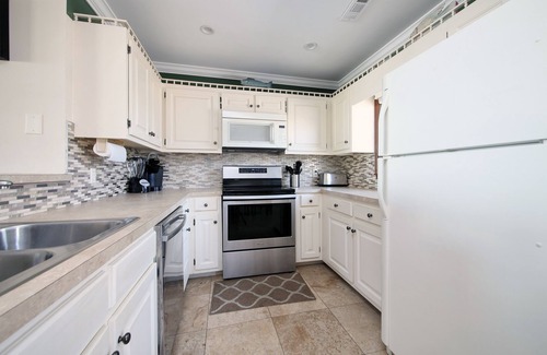 Surfside Beach House | Oceanfront Townhouse with pool, just a few steps from the beach!