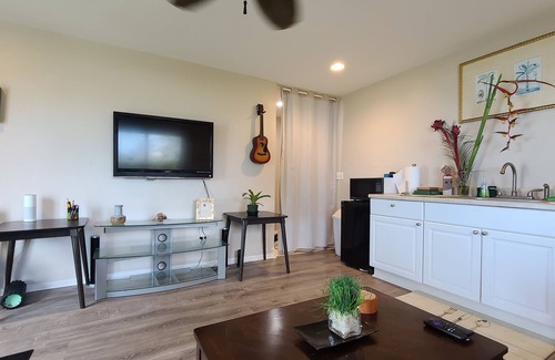 Kaneohe House | Oceanfront Unit In Kualoa