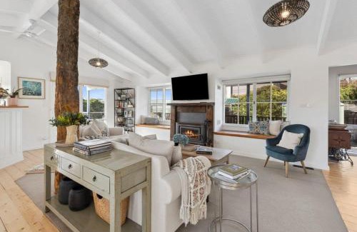 Ocean Grove House | Oceanside haven opposite the surf beach