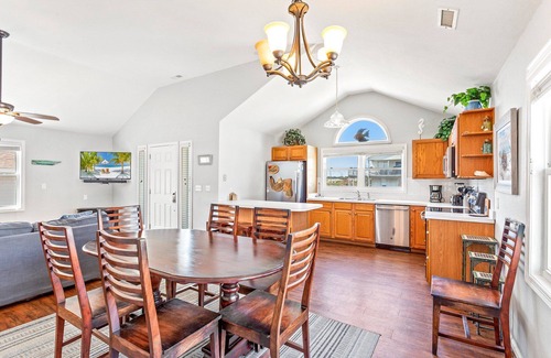 Colington House | Oceanview Comfort | Steps to Beach in OBX